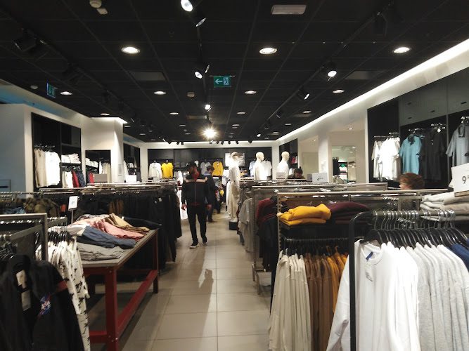 H&M