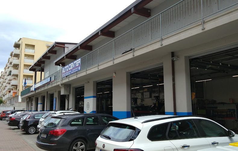 Auto Center
